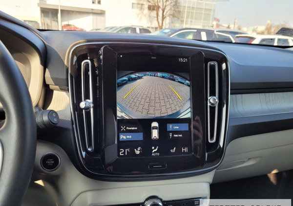 Volvo XC 40 cena 157777 przebieg: 68000, rok produkcji 2020 z Bielsk Podlaski małe 379